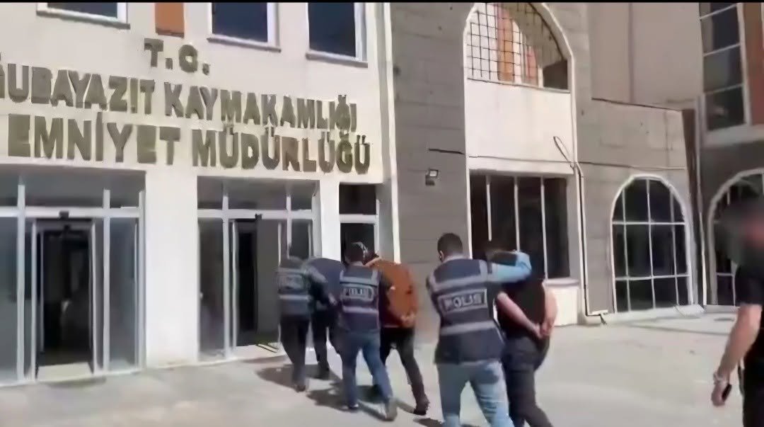 Ağrı Doğubayazıt'ta silahlı saldırı şüphelisi 3 kişi tutuklandı