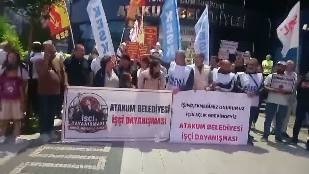 Atakum Belediyesi işçileri açlık grevinin ikinci gününde eylemlerini sürdürüyor