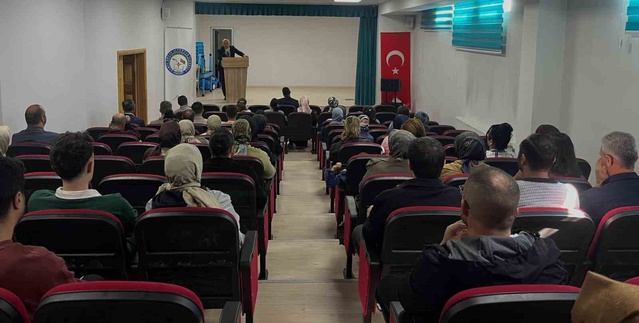Aydıntepe'de Maarif Modeli için sene başı zümre toplantısı düzenlendi
