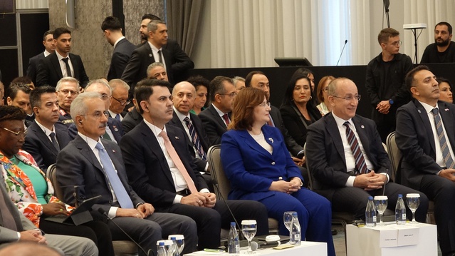 Bakan Kurum Trabzon'da uyardı, okyanusların geleceği 400 milyar dolarlık risk altında