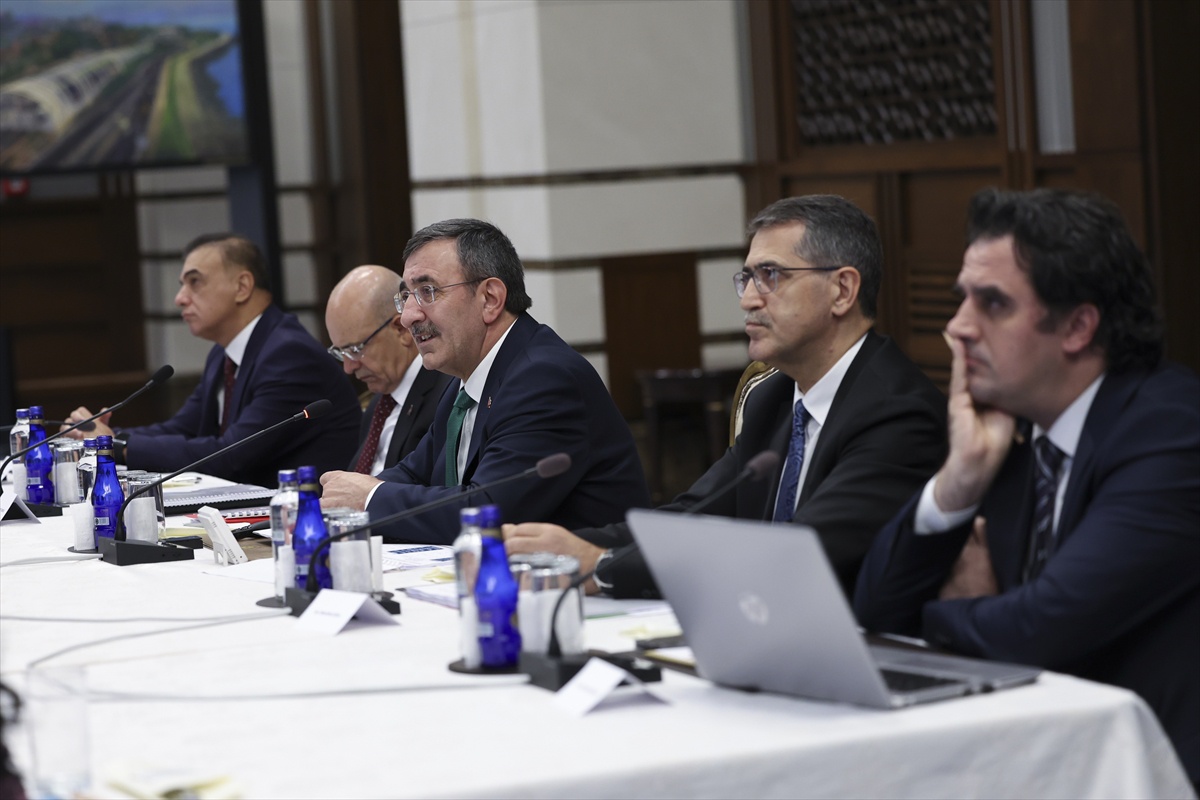 Cevdet Yılmaz: Döviz korumalı mevduatlar sıfırlandı, rezervler 188,2 milyar dolara yükseldi