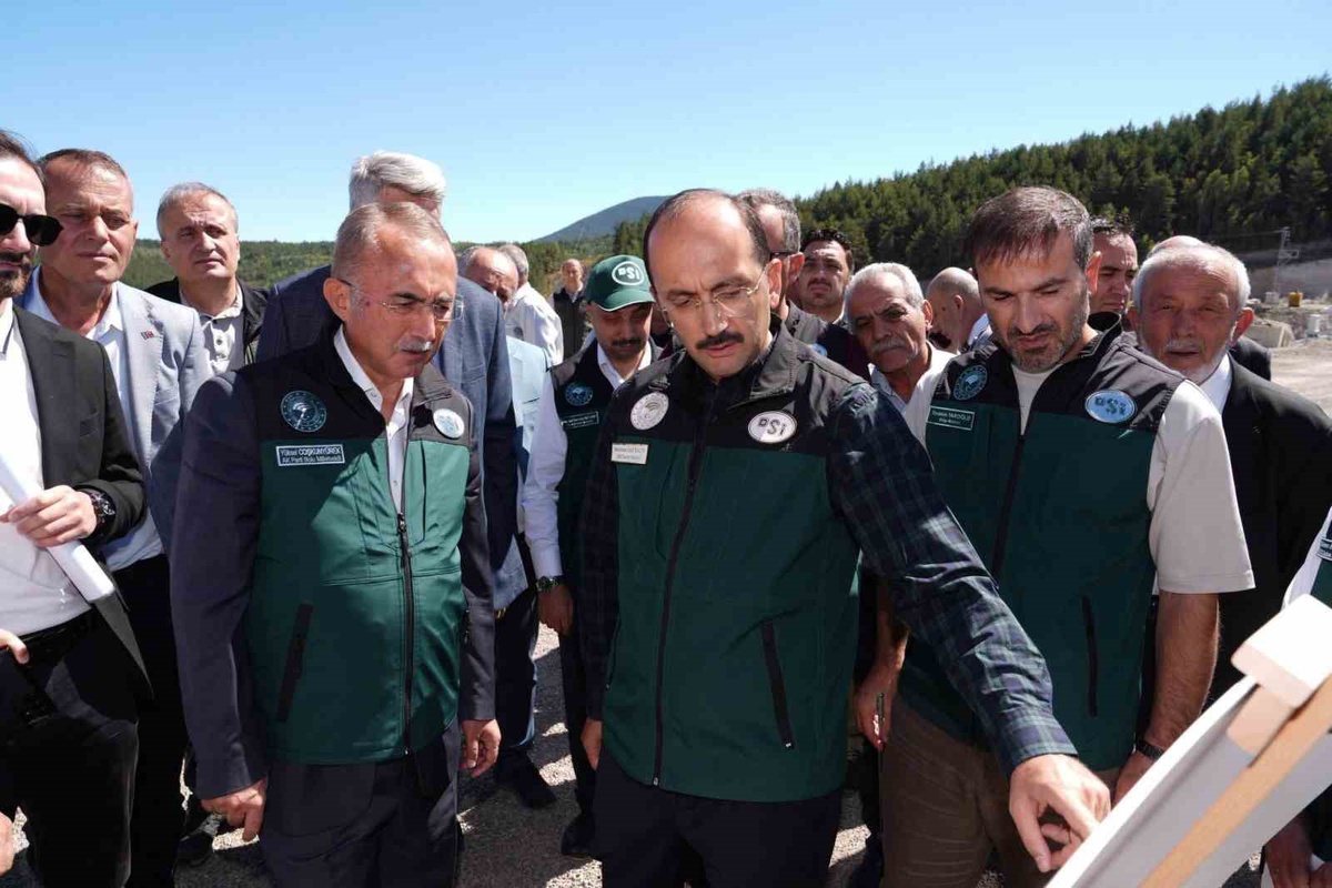 DSİ Genel Müdürü Balta, Bolu\'daki Tekke Barajı\'nda incelemelerde bulundu