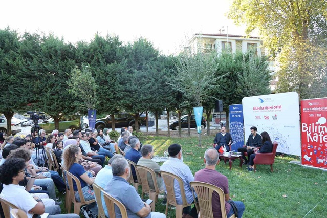 Düzce'de 'Gazze İçin Bilim Kafe' etkinliğinde umut ve bilimin rolü konuşuldu