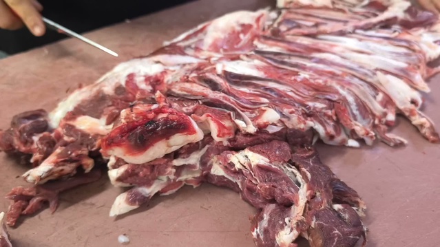 Kadirli'de et pahalılığı, Vatandaş kebap kokusuna pamuk tıkıyor