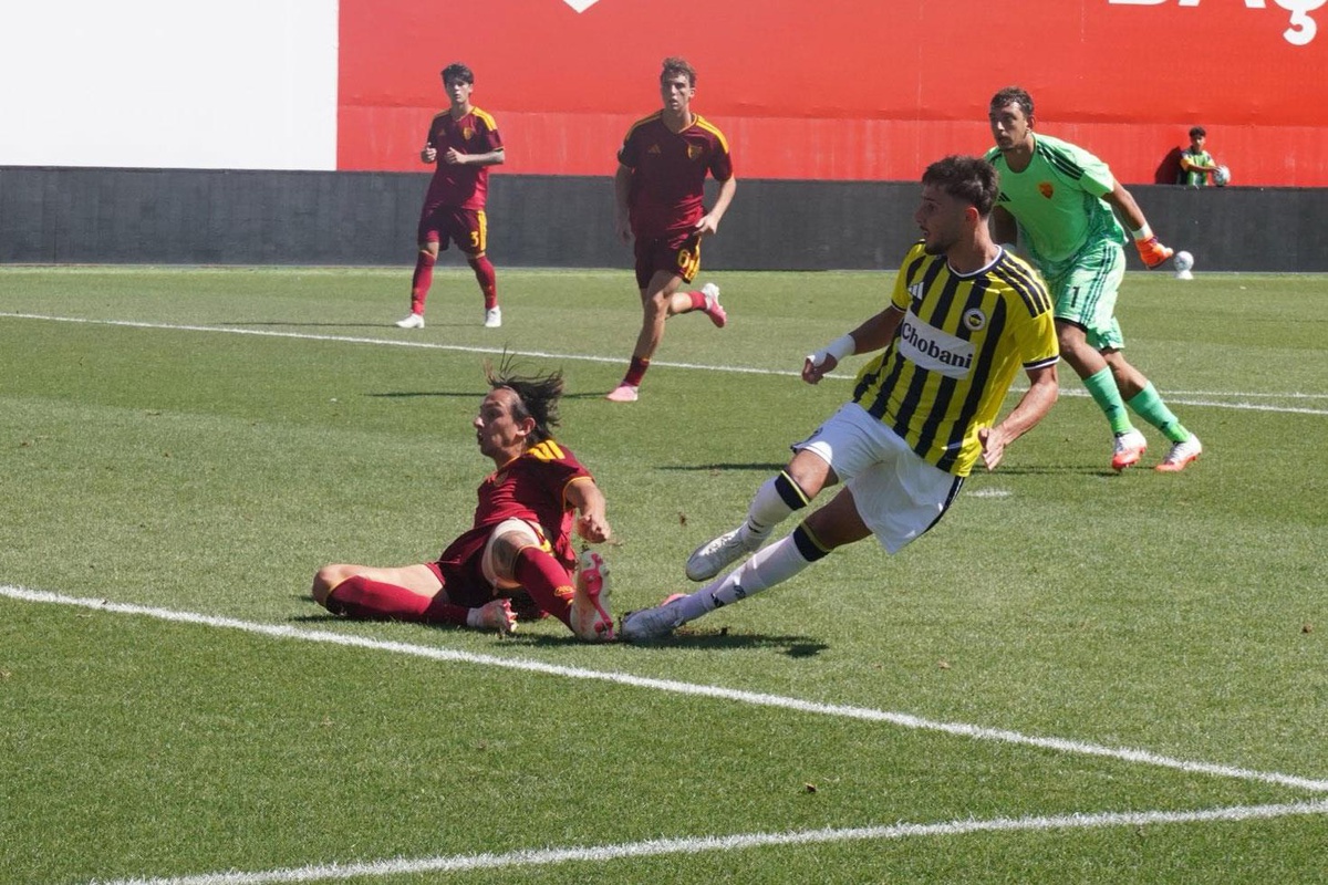 Fenerbahçe, Roma karşısında 2-0'ı koruyamadı