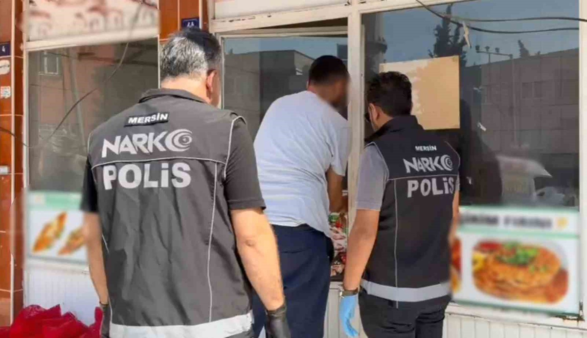 Mersin\'de fırındaki zuladan 1 milyon 758 bin uyuşturucu hap çıktı