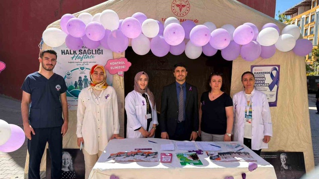 Hakkari'de kanser taraması bilgilendirmesi yapıldı, erken teşhisin önemi anlatıldı