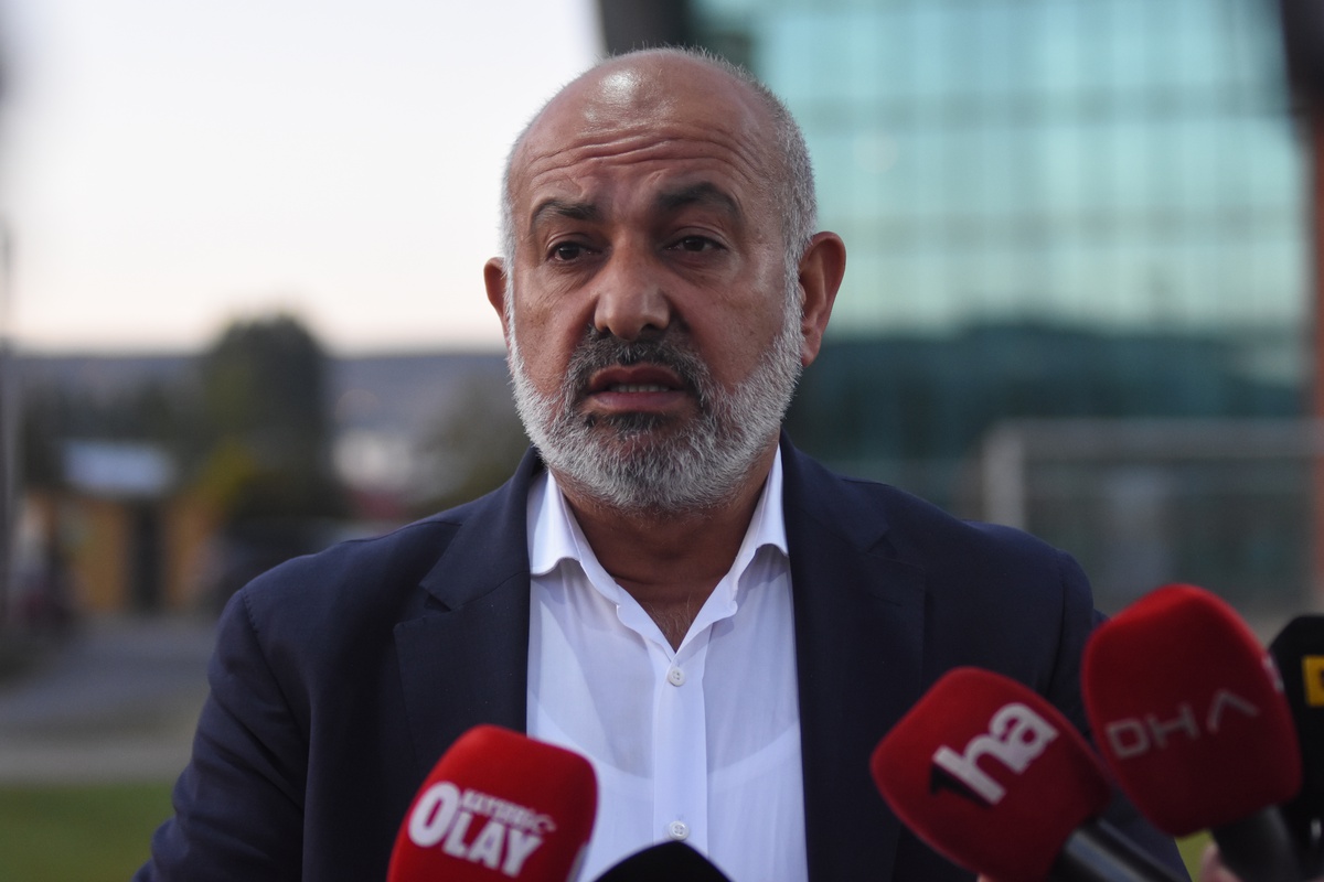 Kayserispor Başkanı Çamlı: Bu lig Süper Lig'den daha zor, hedef zirve