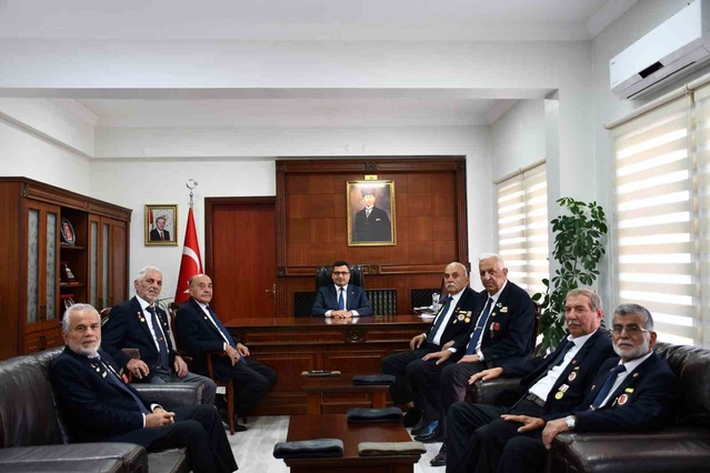 Alaplı'da Kıbrıs Gazileri, Gaziler Günü öncesinde Kaymakam Köksal'ı ziyaret etti