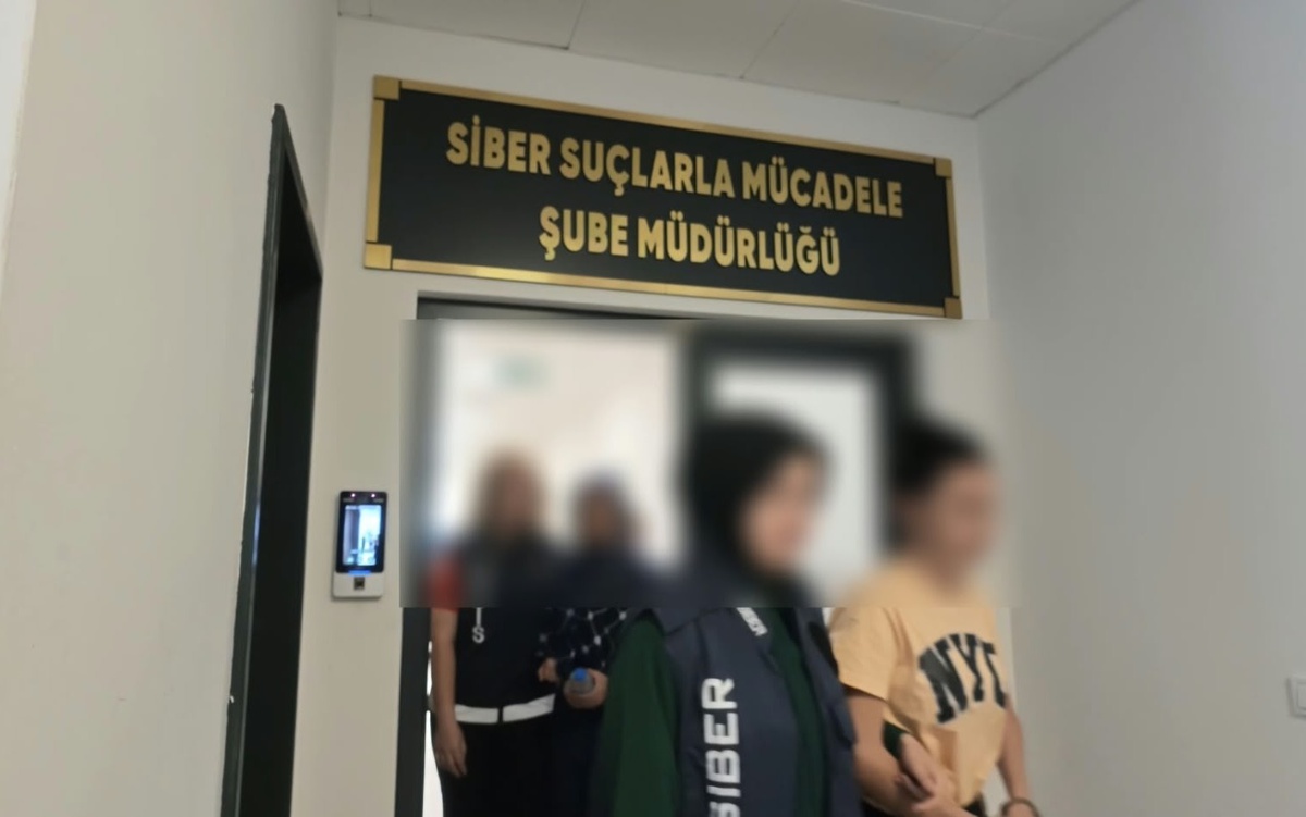 Kocaeli\'de dolandırıcılık operasyonunda 8 şüpheli tutuklandı