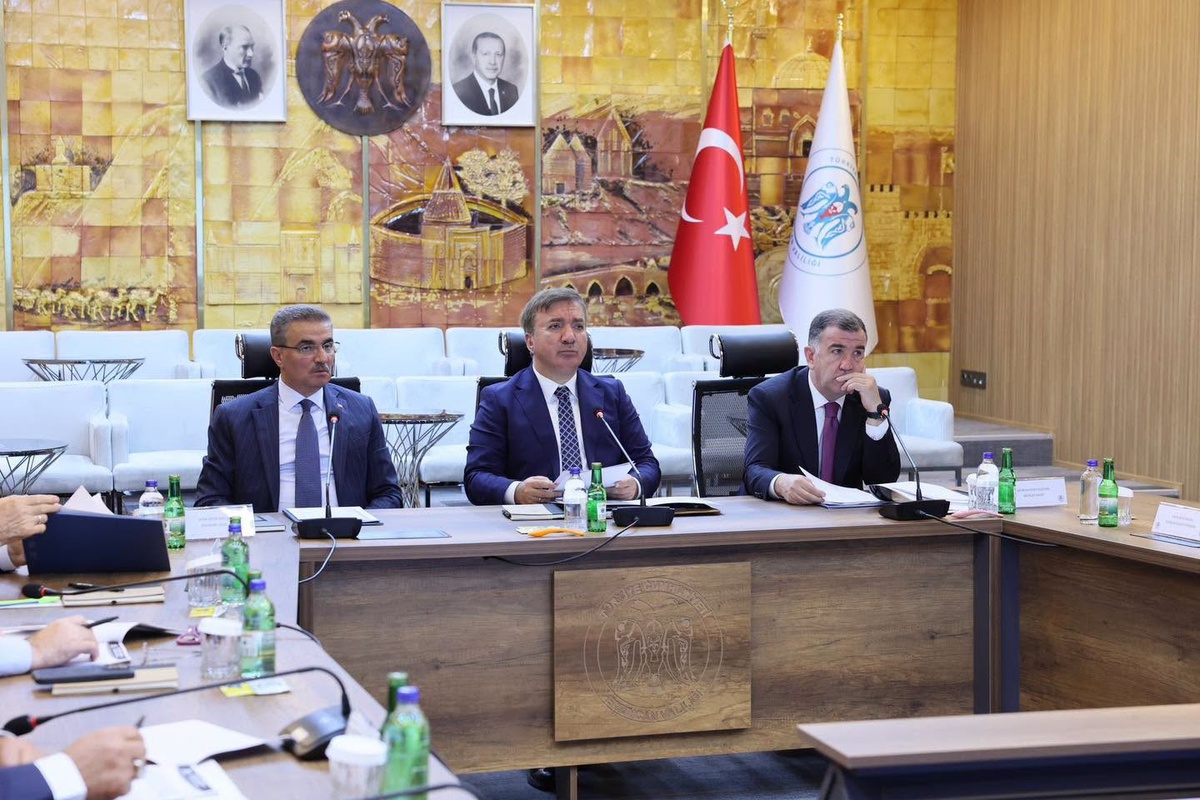 KUDAKA yönetim kurulu Erzincan\'da toplandı, üç ilin kalkınma planı görüşüldü