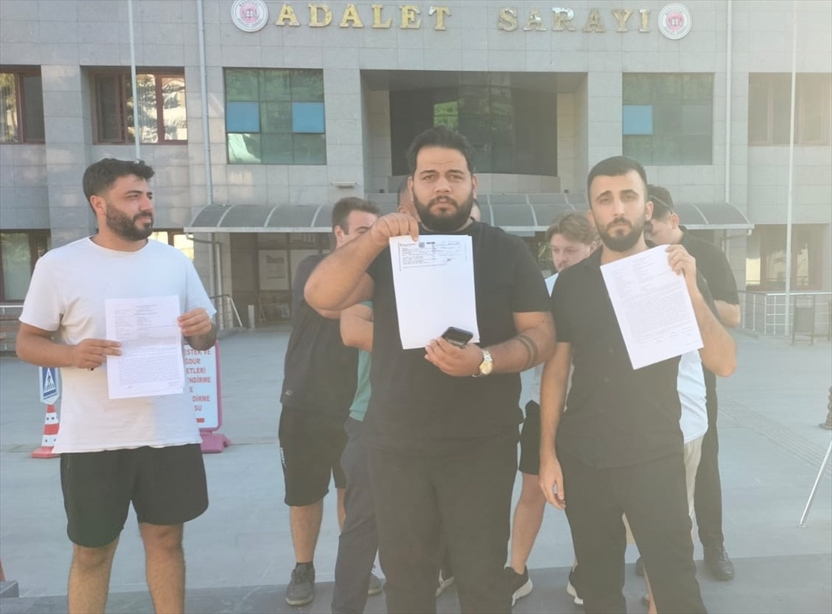 Manavgat\'ta 82 kişiyi 233 milyon lira dolandırdığı iddiasıyla suç duyurusu yapıldı