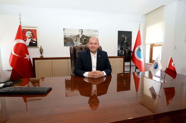 Menderes Belediyesi soruşturmasında avukat E.G. de gözaltına alındı