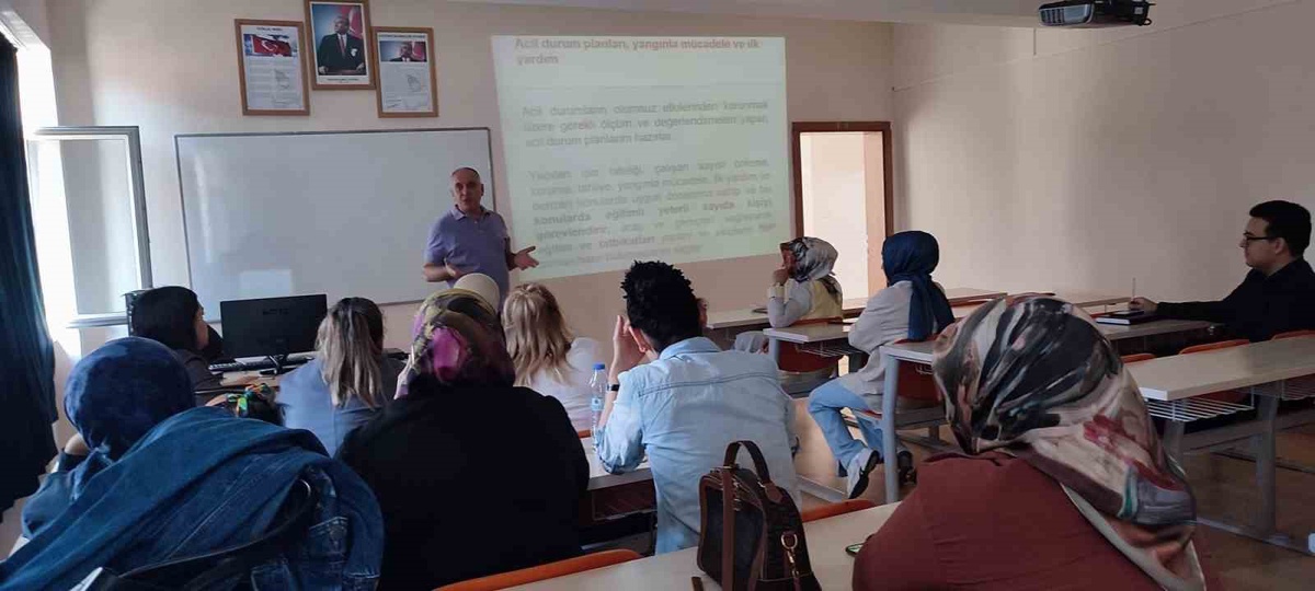 Niğde\'de gastronomi akademisinde belediye personeline eğitim başladı