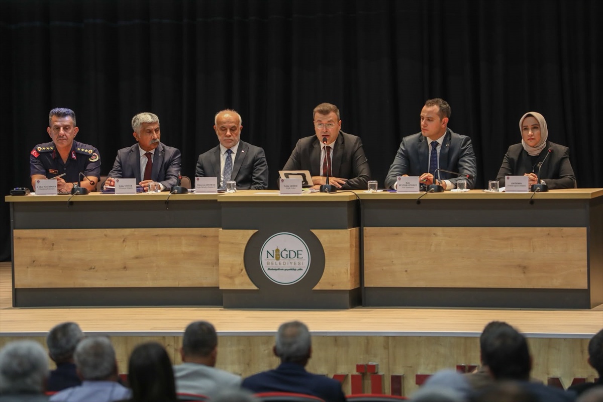 Niğde\'de okul güvenliği toplantısında 386 okul için tedbirler ele alındı