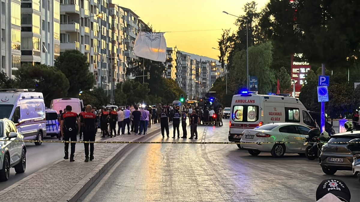 İzmir Karabağlar\'da bankada 5 kişiyi rehin alan şüpheli tutuklandı