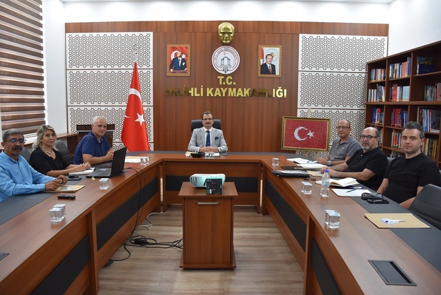 Salihli OTB'de jeotermal kaynaklar tarımsal üretim için masaya yatırıldı