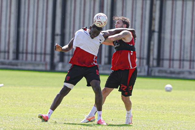 Samsunspor, Arca Çorum FK maçı hazırlığını Fink yönetiminde sürdürdü