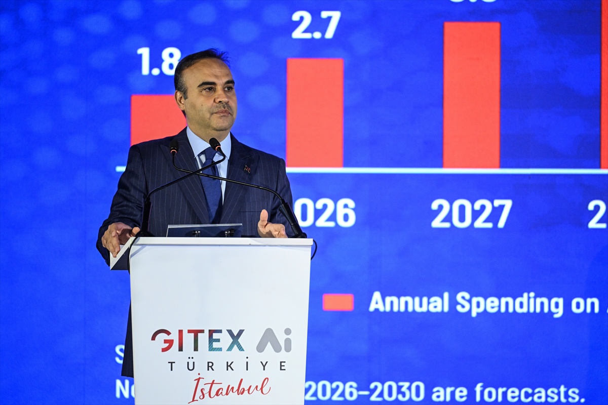 Sanayi ve Teknoloji Bakanı Kacır, GITEX Ai Türkiye\'de konuştu: