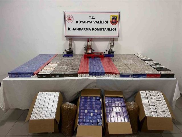 Simav'da kaçak sigara operasyonunda 3 şüpheli hakkında soruşturma başlatıldı