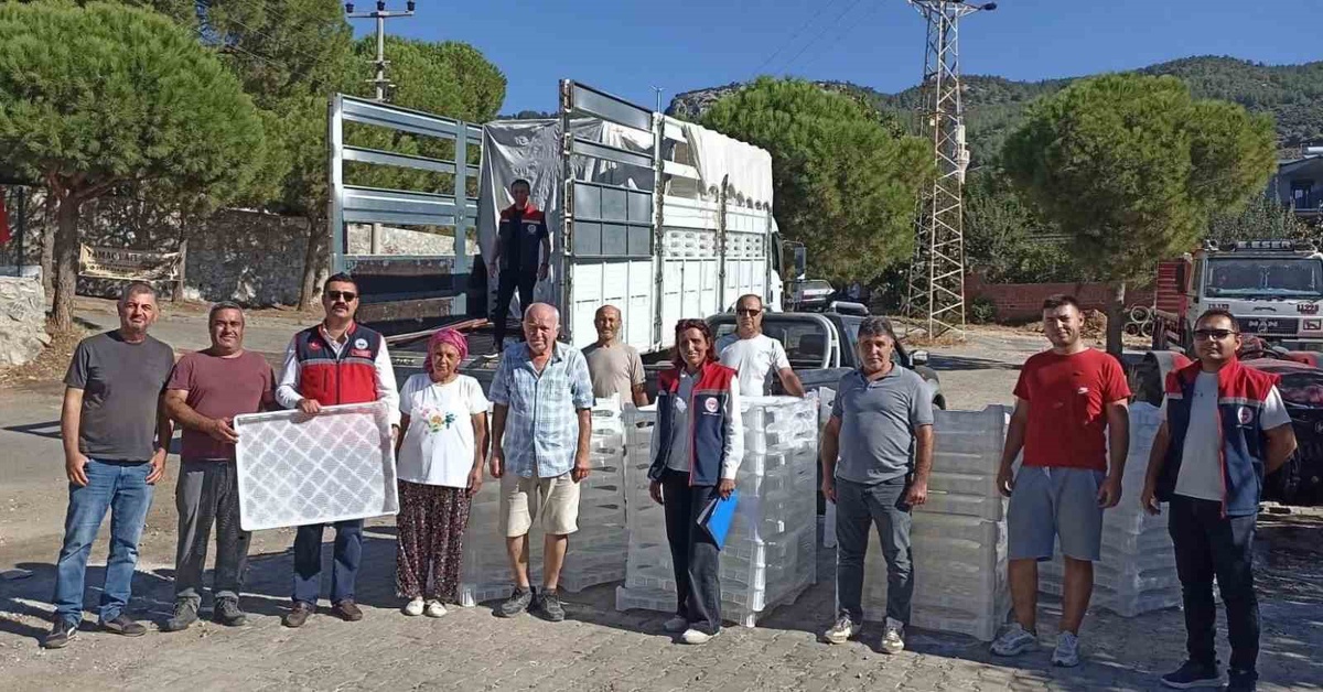 Söke\'de incir üreticilerine kerevetler yüzde 50 hibeyle dağıtıldı