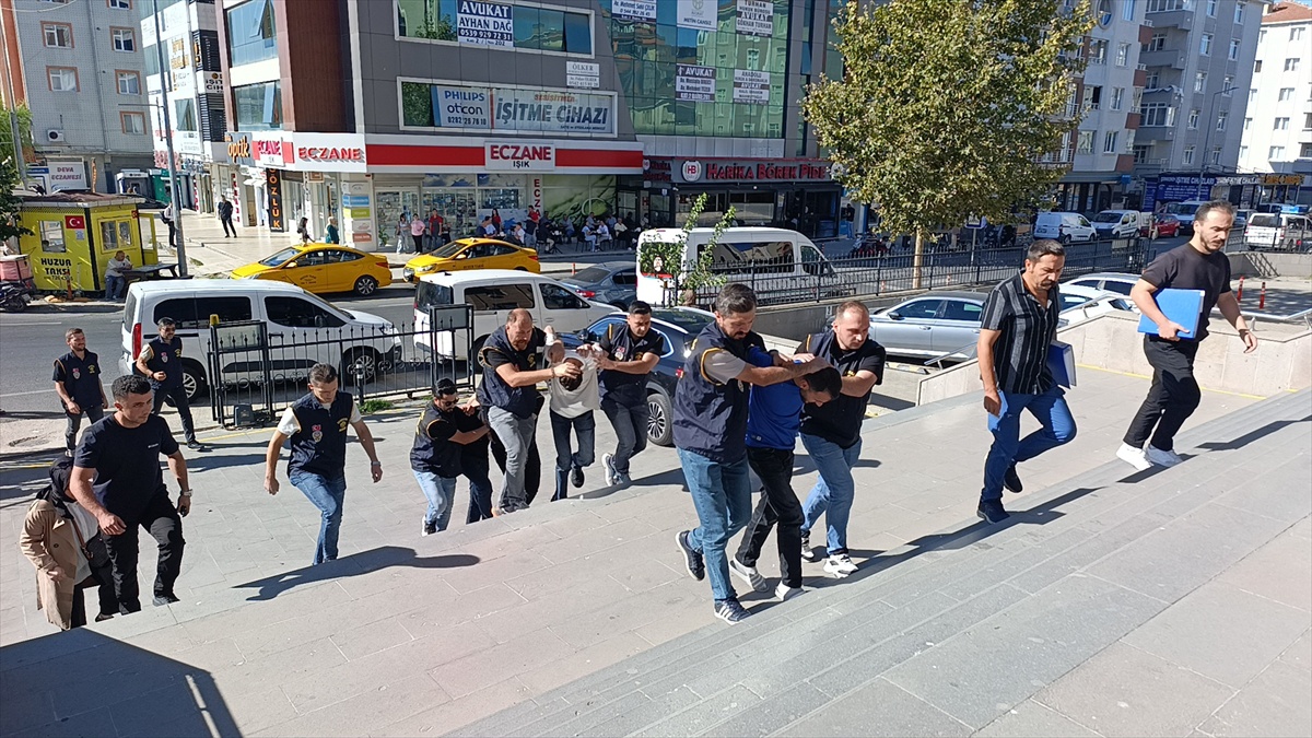 Tekirdağ Çerkezköy\'de bir eve ateş açan 3 şüpheli tutuklandı