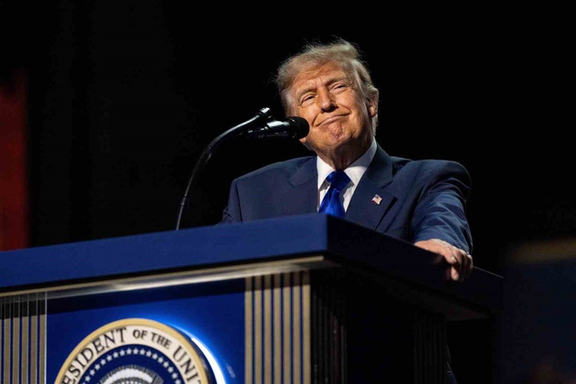 Trump'tan ara seçim vaadi, Kongre'yi kazanırsa her yetişkin ABD'liye 5 bin dolar