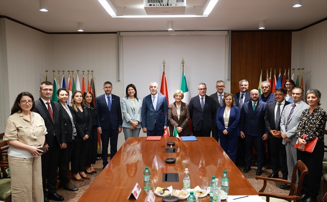 Türkiye ile İtalya arasında çalışma hayatı ve sosyal politikalar alanında "işbirliği mutabakat zaptı" imzalandı