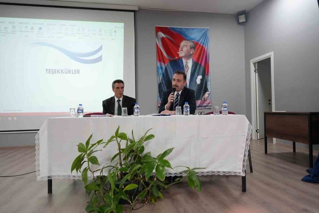 Üzümlü'de okul güvenliği için Kaymakam başkanlığında toplantı yapıldı