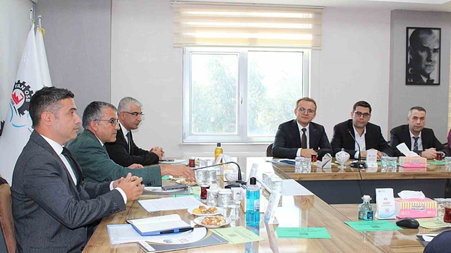 Van OSB Başkanı Aslan, KOSGEB destekleri toplantısında girişimcilere seslendi