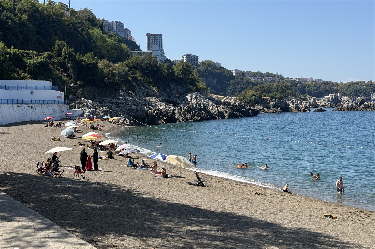 Zonguldak\'ta Kapuz Plajı kapatma kararı iptal edildi, tesisler yeniden açıldı