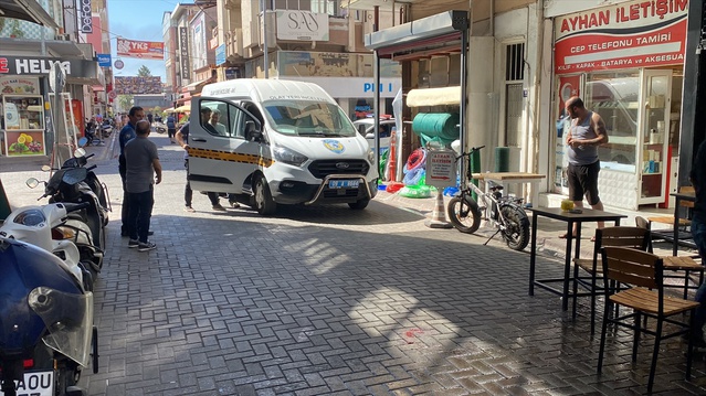 Aydın Nazilli'de tartışma kavgaya dönüştü, bıçakla yaralanan kişi hastaneye kaldırıldı