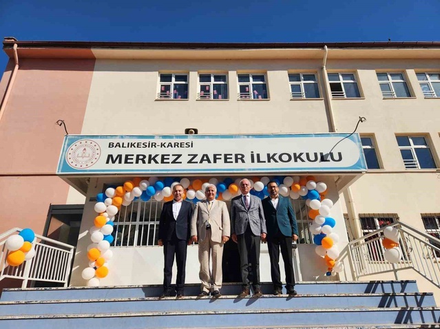 Balıkesir'de okula uyum haftasında minik öğrencilerle ilk gün heyecanı yaşandı