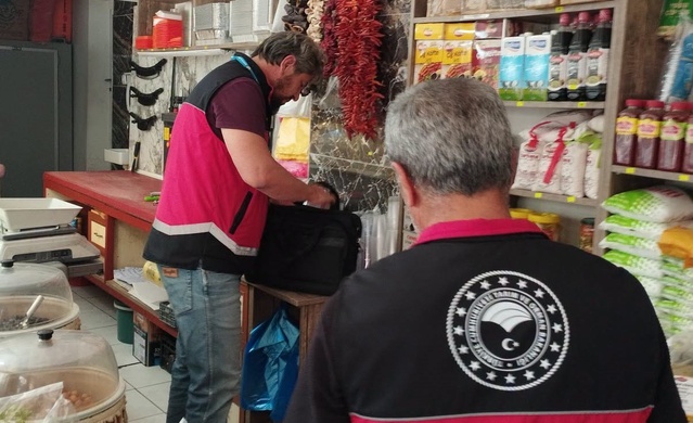 Beyşehir'de gıda işletmelerine denetim yapıldı, hijyen şartları kontrol edildi