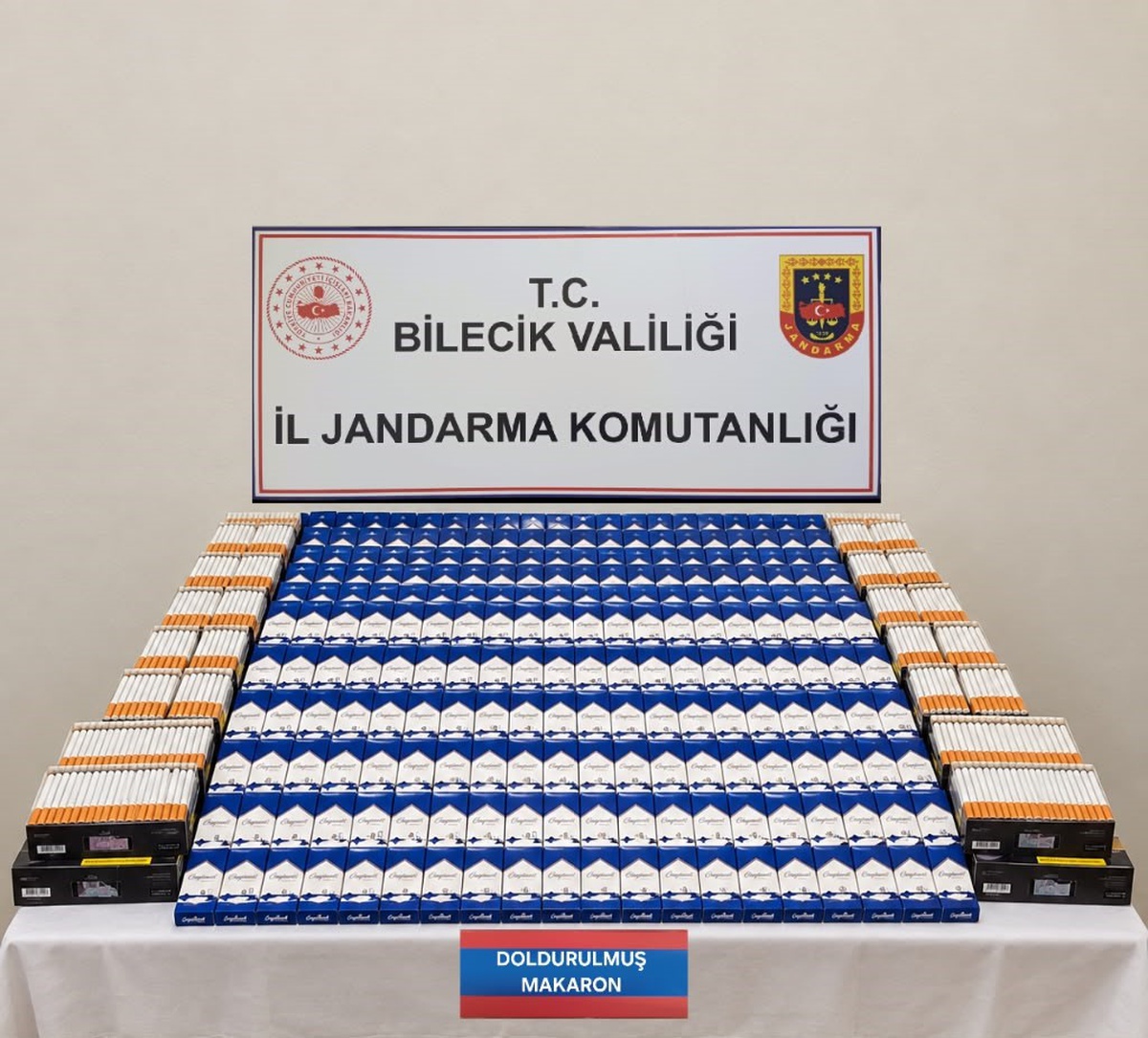 Bilecik Söğüt\'te jandarma operasyonunda bin 288 paket dolu makaron ele geçirildi