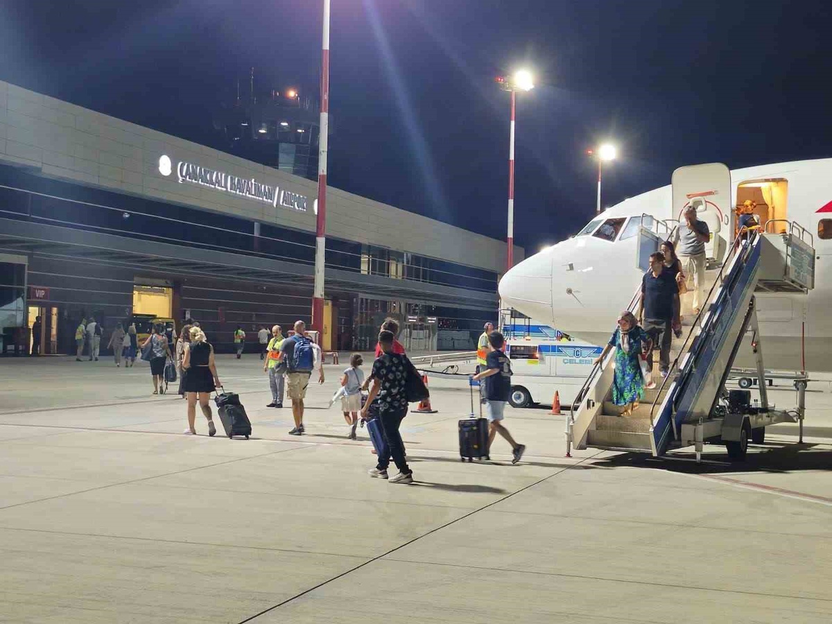 Çanakkale Havalimanı\'nda ağustosta 10 bin 967 yolcu ağırlandı