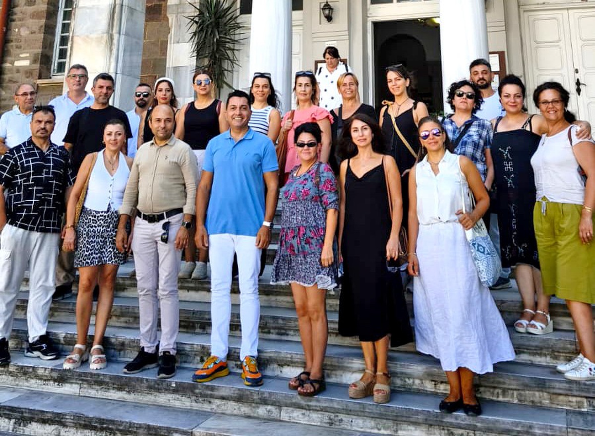 İzmir\'de müzik zümre başkanları yeni eğitim yılının yol haritasını belirledi