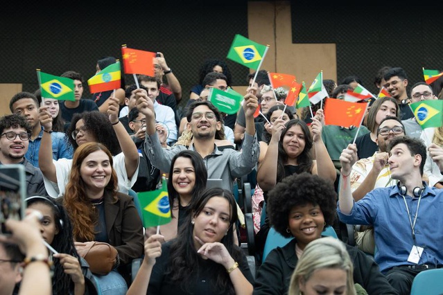 Çin, 18. BRICS Zirvesi öncesi tüm ortaklarla işbirliğine hazır olduğunu açıkladı