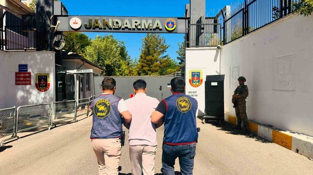 Diyarbakır'da jandarma operasyonunda 145 aranan kişi yakalandı