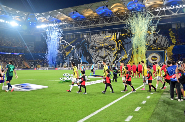 Dünya basını Fenerbahçe'yi konuşuyor! Bir gecede yaşananlara inanamadılar