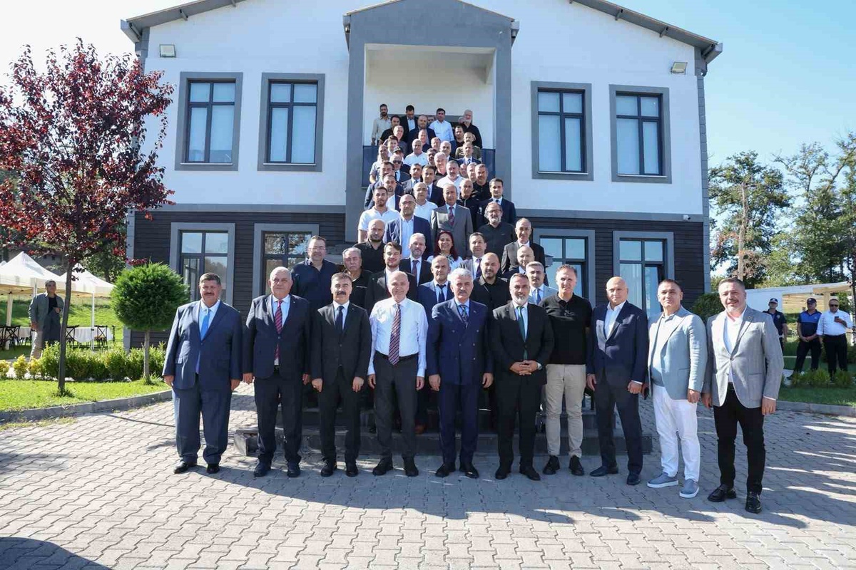 Düzce\'de sanayicilerin sorunları masaya yatırıldı, Gümrük Müdürlüğü 2027\'de devreye girecek