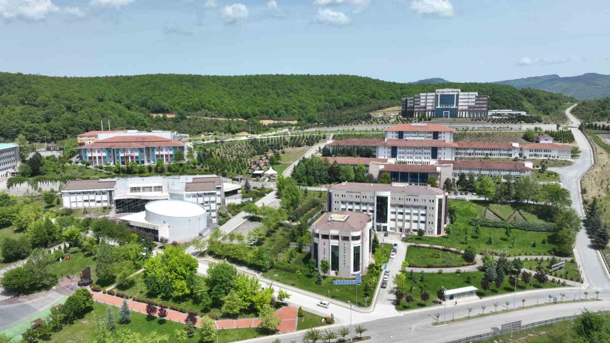 Düzce Üniversitesi\'nin GES ihalesi 25 Eylül 2026\'da yapılacak