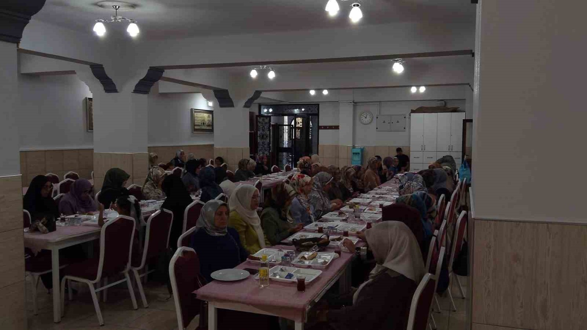 Aydın Efeler\'de Kur\'an kursu öğreticilerine yeni dönem semineri yapıldı
