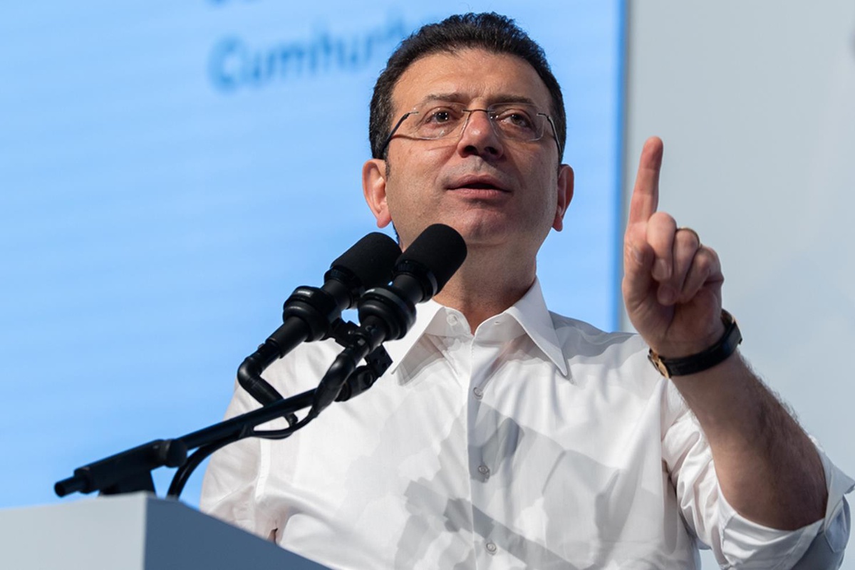 Ekrem İmamoğlu\'na bir davadan daha 2 yıl 1 ay hapis cezası! Siyasi yasak kararı da verildi