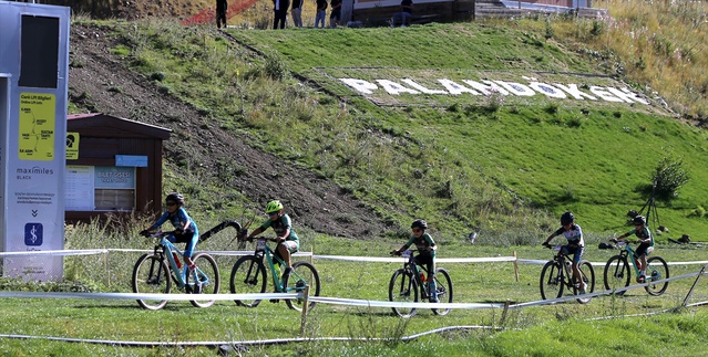 Erzurum'da Palandöken MTB Cup Series ilk gününde yıldızlar short track yarışları koşuldu