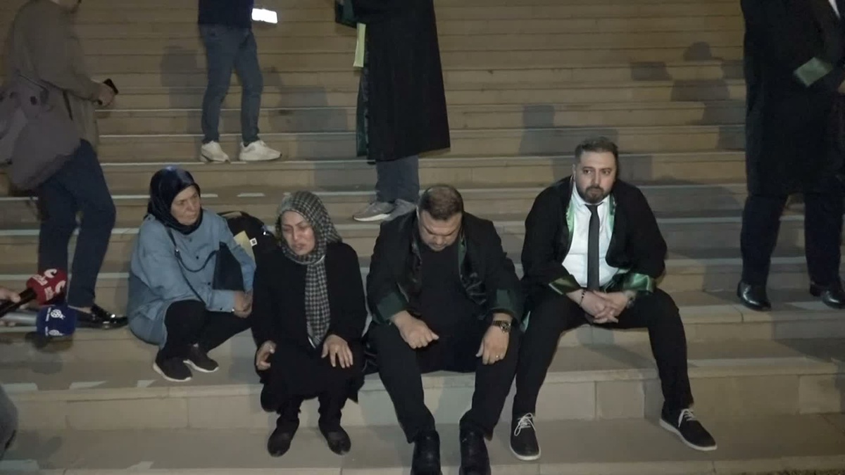 Ezgi Apartmanı davasında yakınlarını kaybedenlerden karara tepki