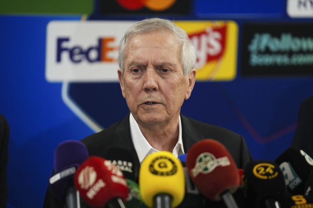 Fenerbahçe'de istifa krizi çözüldü! İşte çıkan karar