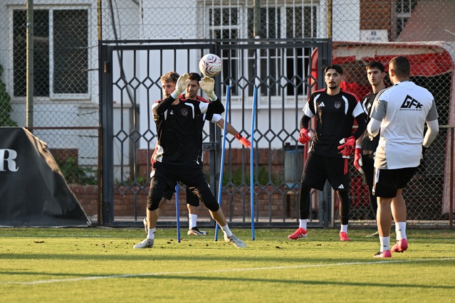 Gaziantep FK kalecisi Tobiasz, Fenerbahçe maçı öncesi iddialı konuştu