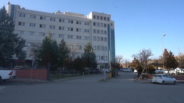 Siirt Kurtalan'da gölete giren 2 kardeş boğulma tehlikesi geçirdi, hayati risk sürüyor