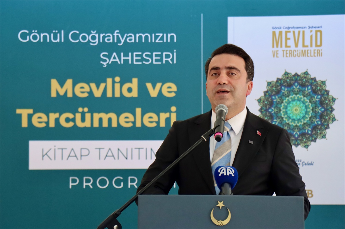 Süleyman Çelebi\'nin Mevlid\'i için 600. yıl kitabı Bursa\'da tanıtıldı
